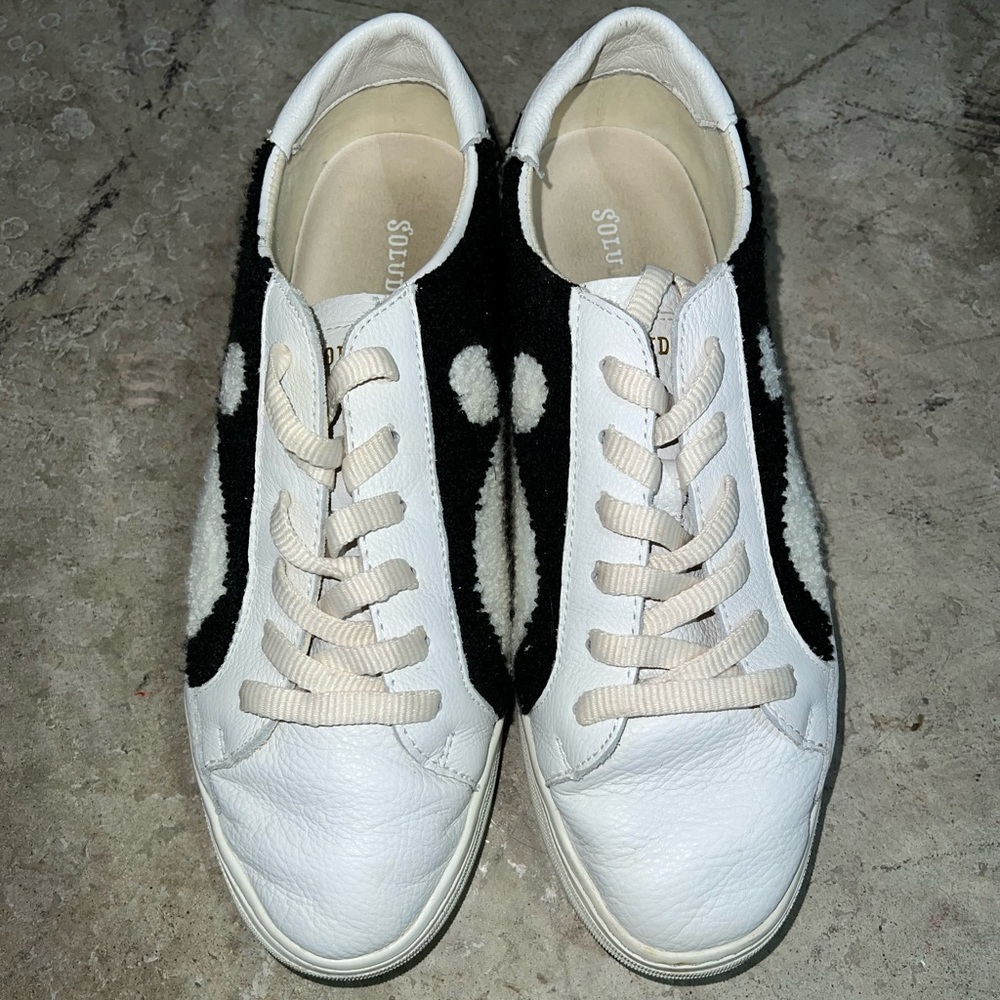 Soludos white leather shoes with fleece detail. Size 10.